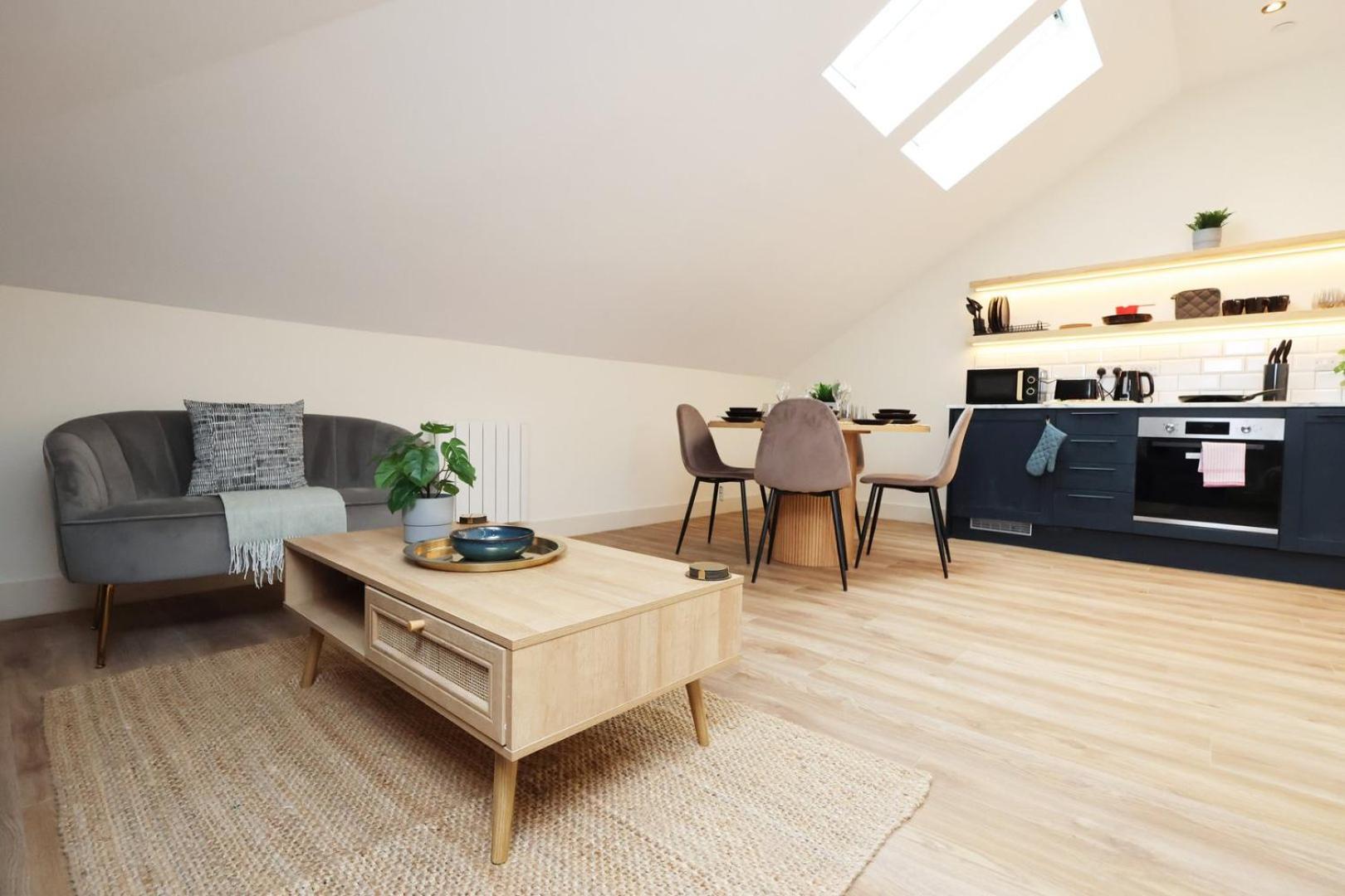 Cohost Partners Hall 3 Min To Centre Apartment Swansea